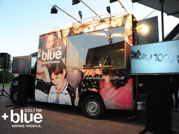 Fm Blue 100.7 transmite en exclusiva desde ArteBA - Radio y Audio Pro