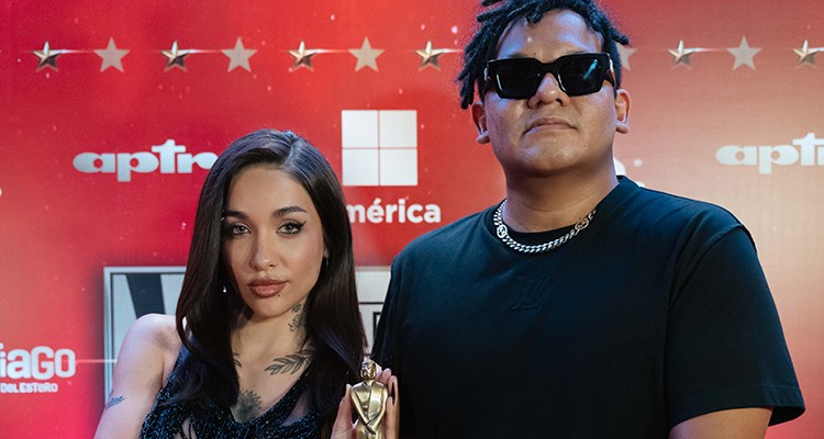 María Becerra junto a Xross