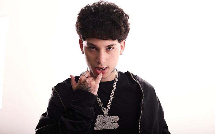 Zell presenta nuevo single y se prepara el show en el Malvinas Argentinas